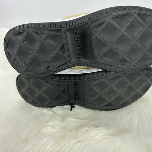 Chanel CC Cap Toe Logo Sneakers Sz 40 - Picture 16 of 16